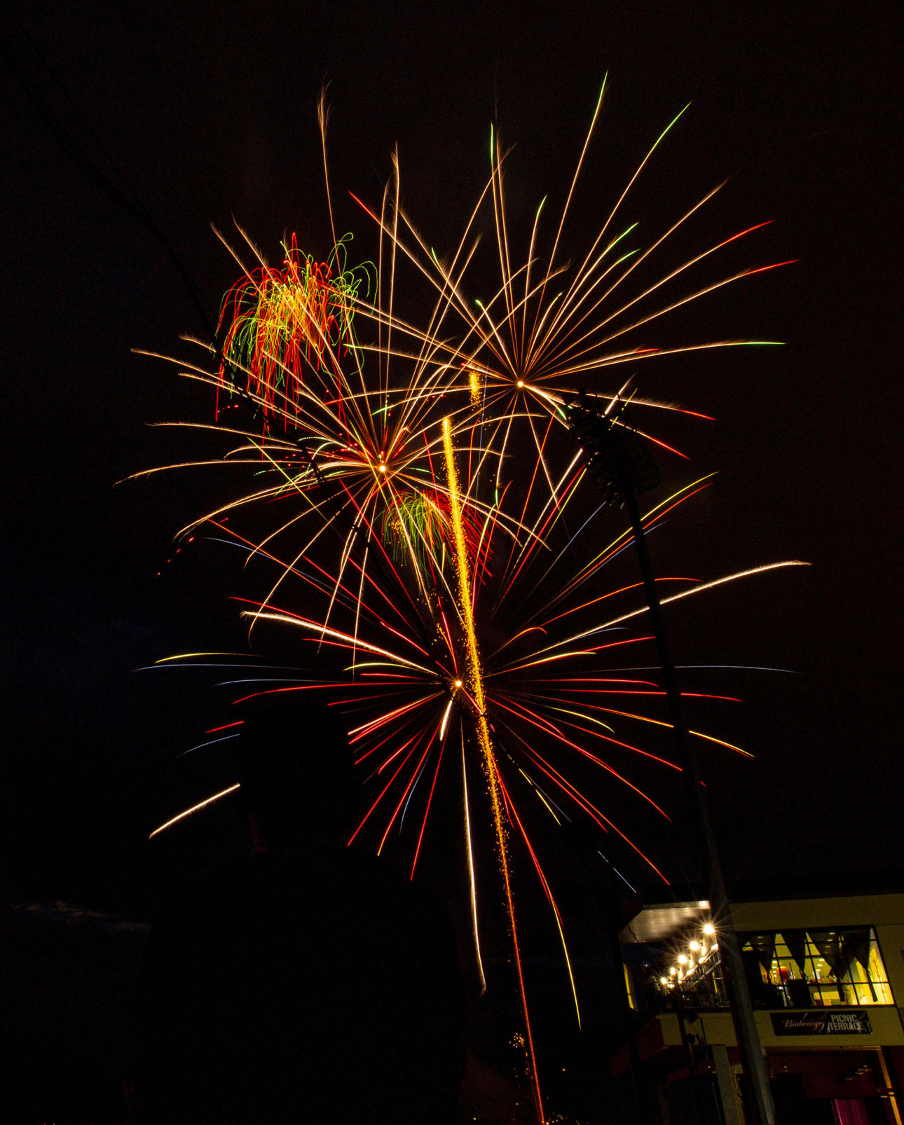 070420-news-fireworks 03.jpg